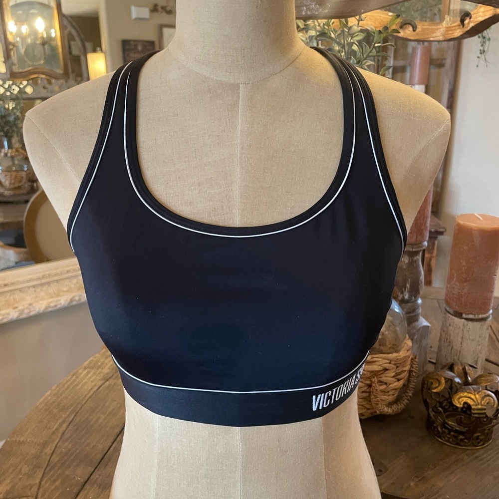 Victoria’s Secret Sports Bra- Med Victoria SPORT